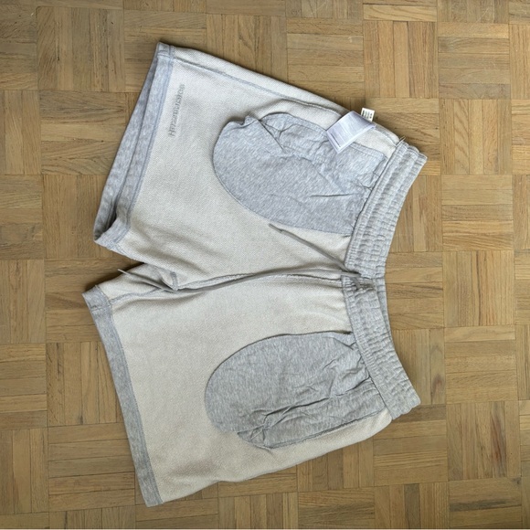 adidas x Pharrell Williams Humanrace basics short in heather light grey - Picture 6 of 16